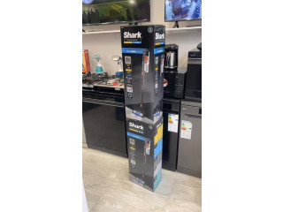 مكنسة شارك iz300