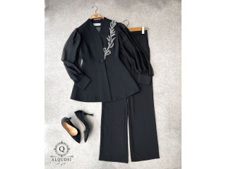 طقم قطعتين بجنن متوفر في فروعنا