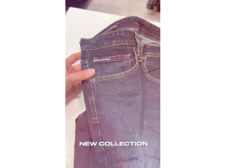 بنطلونات جينز