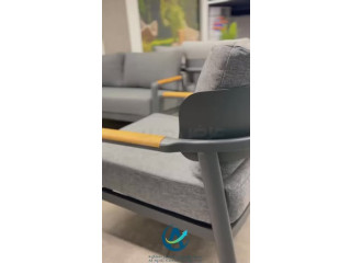 في نيسان التوفير