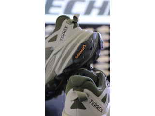 بوت Adidas Terrex الجبلي