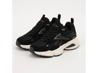 Charge Run من ريبوك