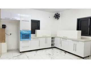 مطبخ خشب سندوش شايش كيسار حوض امريكيي