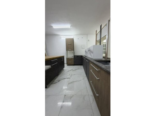 مطبخ خشب سندوش شايش كيسار حوض امريكي