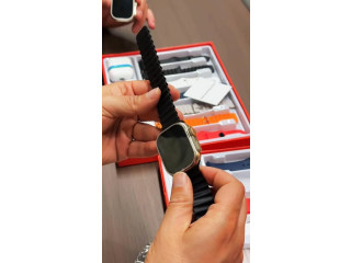 ساعة الترا مع سماعة