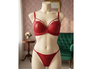 طقم كلوت وسنتيانة بموديلات وألوان مميزة