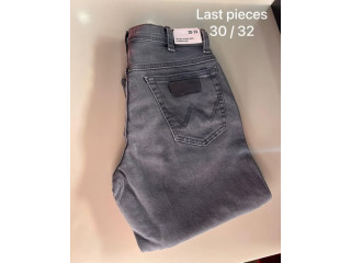 جينزات Lee & Wrangler