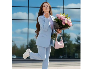 Elegant Women's Suit