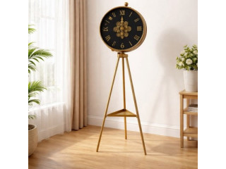 ساعات ستاند بتصاميم جديدة و ترند