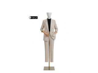 طقم رسمي بلمسة عملية