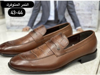 حذاء تركي انيق ومميز بتصميم عصري ومريح جداً وبتهوية للنعل الخارجي