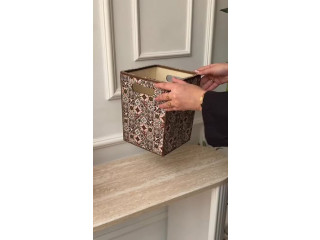 سطل مع بكيت محارم خشب