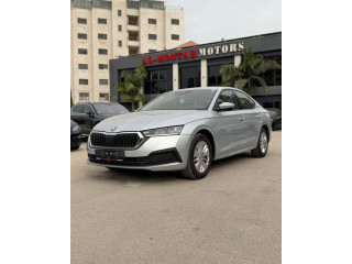 سكودا اوكتافيا 2023