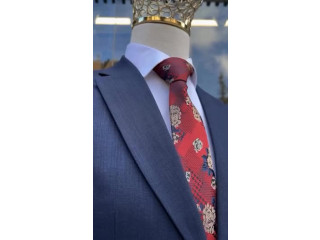 بدلات بتصاميم أنيقة وخامات عاليه