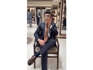 بدلات بتصاميم أنيقة وخامات عاليه