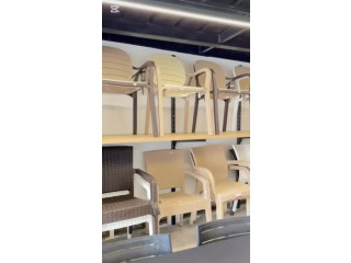 عدة موديلات للكراسي