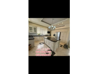 مطبخ فاخر للبيع – متوفر بالمعرض